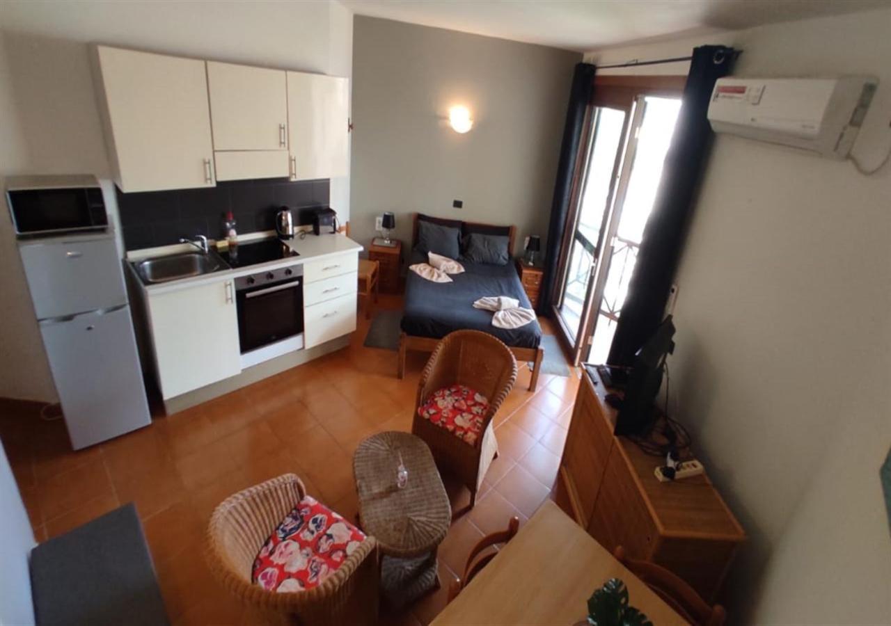 Adults Only Beachfront 1 Bed Studio Apartment In Porto Antigo 2 Santa Maria Sal With Pool Free Wifi & Aircon Ideal Long Stays Buitenkant foto